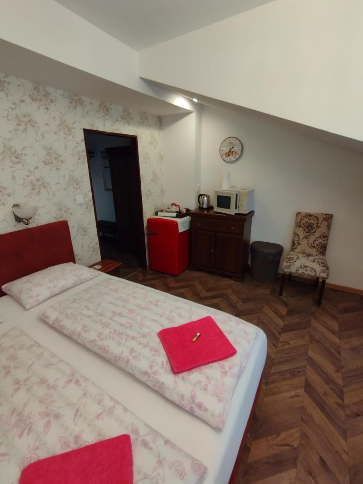 Bynovecký Zámeček Exterior foto