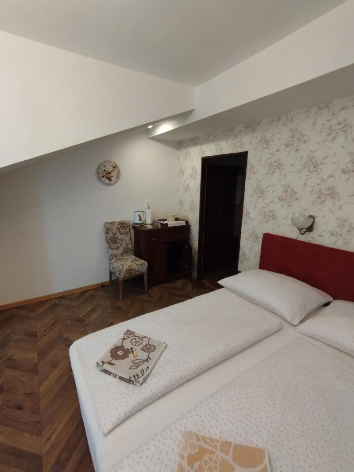 Bynovecký Zámeček Exterior foto