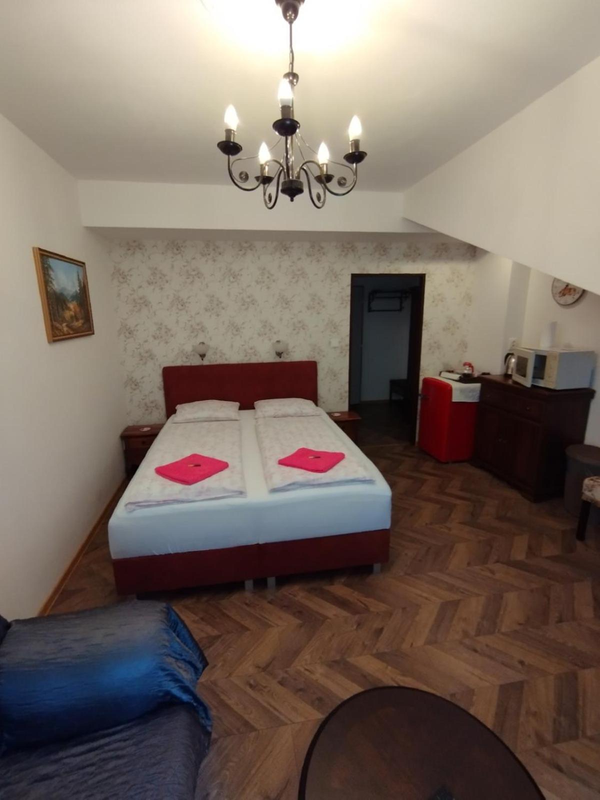 Bynovecký Zámeček Exterior foto