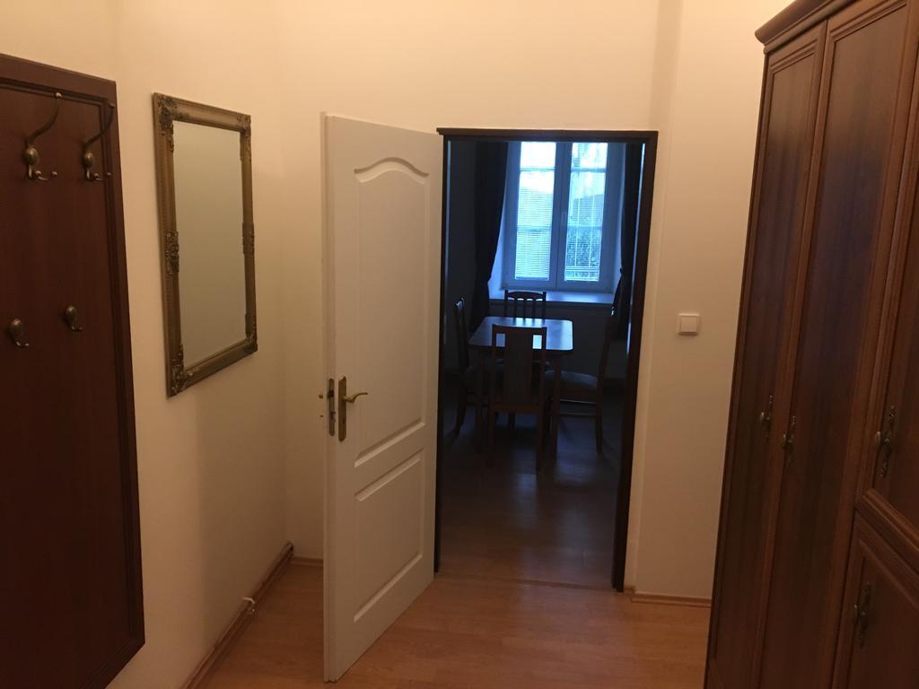 Bynovecký Zámeček Exterior foto